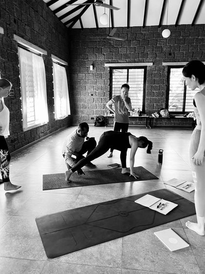 Pratyaksha Yoga - Yoga Teacher Training Hands-on Guidance & Alignment photo 8