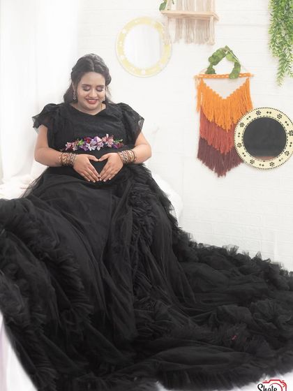 Dee Yashaswini - Occasion Wear Rentals Maternity Photoshoot Outfits photo 44