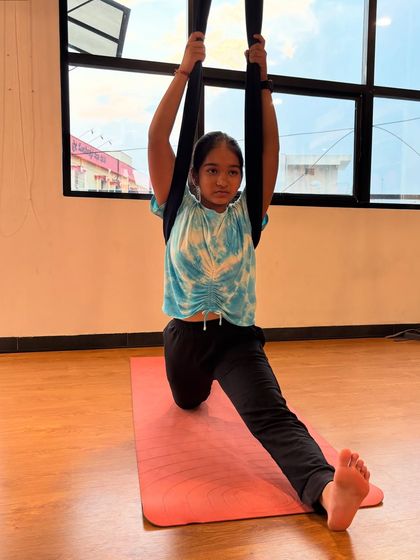 Hamsa Yoga - Kids & Family Yoga Flying High: Kids Aerial Yoga photo 6