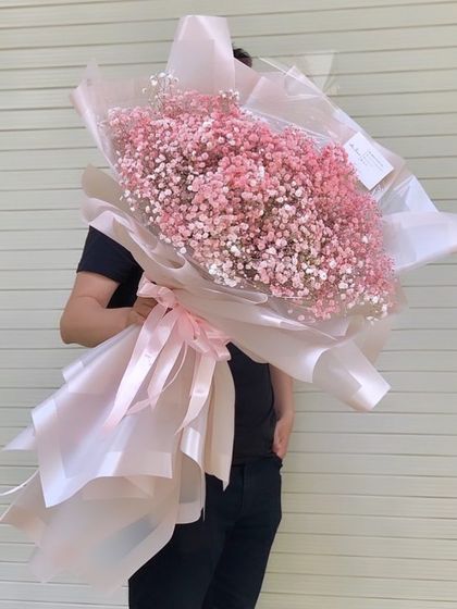 Elegant Floral & Chocolate Bouquets photo 3