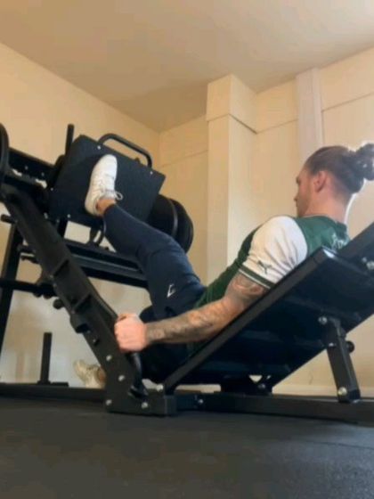 Just some more bits and bobs from training sessions. My programs utilize a wide variety of tools and methods, including free weights, machines, plyometrics, and cardio, all tailored to the specific goals of the individual.