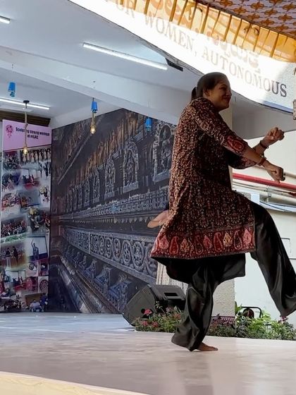 Performing a few steps during my guest appearance at the MLAC Fresher's Fiesta in Malleshwaram, Bangalore.
