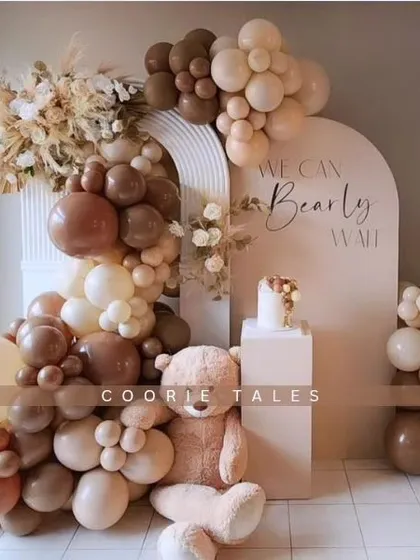We can 'bear-ly' wait to celebrate your little one. Our popular teddy bear baby shower theme uses a warm, neutral color palette and soft textures to create a cozy and chic atmosphere for welcoming a new arrival.