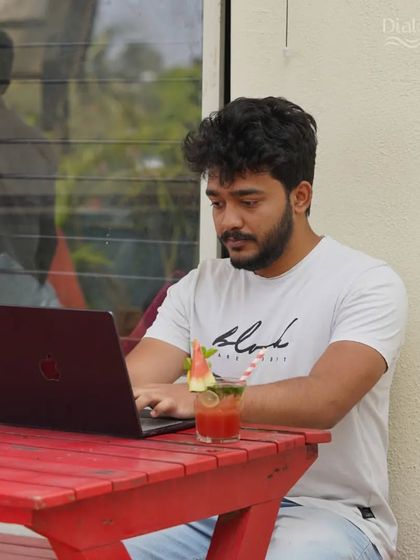 Take your work outdoors to our rooftop terrace. Here, you can enjoy the fresh air and a change of scenery while staying productive, with a refreshing drink to keep you cool.