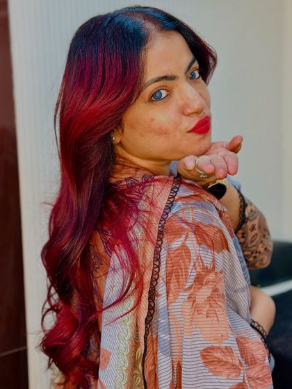 Vibrant Reds & Funky Hues photo 22