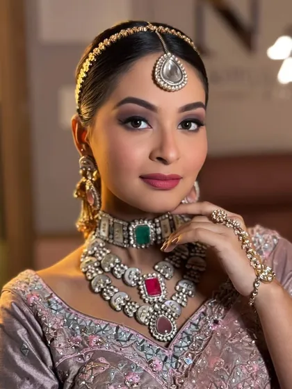 Another angle of this polished and glamorous makeup, perfect for any grand celebration.