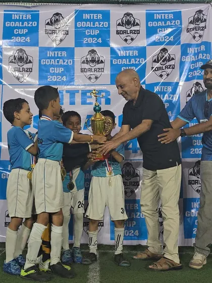 A proud moment for our U-12 players and their families, receiving the trophy at the Inter Goalazo Cup.