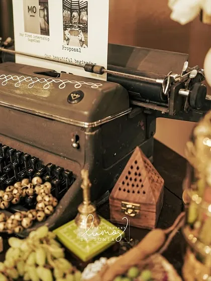 Another detailed shot of the vintage typewriter and other heritage decor elements.