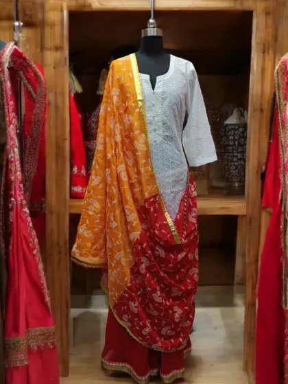 Holi vibes on point! This outfit is all about celebrating in style while staying comfortable.