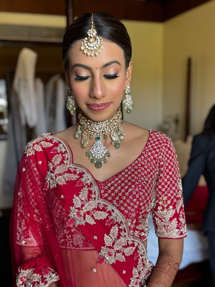 A close-up of Ria's soft eye makeup. The look is subtle yet defining, perfect for a bride who wants to look like herself.