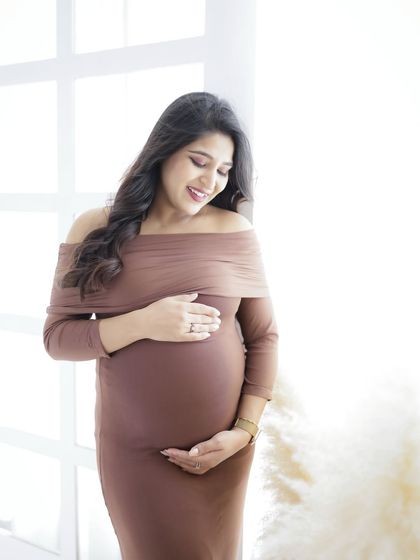 Solo Radiance: Portraits of the Mother-to-Be photo 176