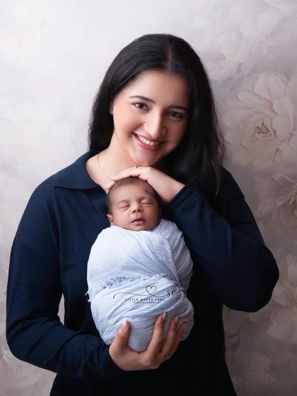 The bond between a "Bua" (aunt) and her little rockstar is so special. I welcome all family members to be part of the photoshoot to capture these unique relationships.