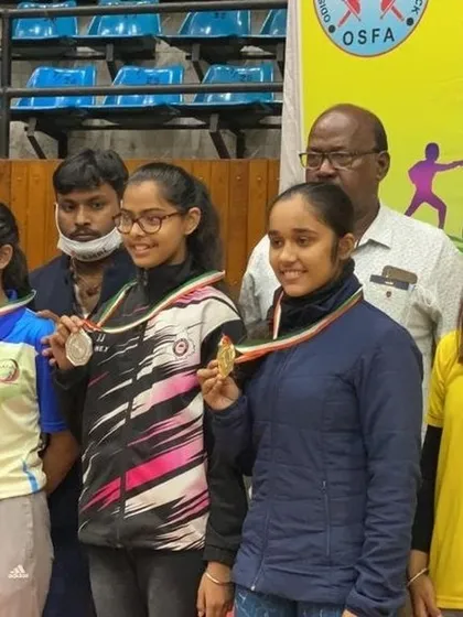 Our girls team proudly displays their team Bronze medals at the Sub Junior National Championships. We emphasize both individual skill and the importance of teamwork in fencing.