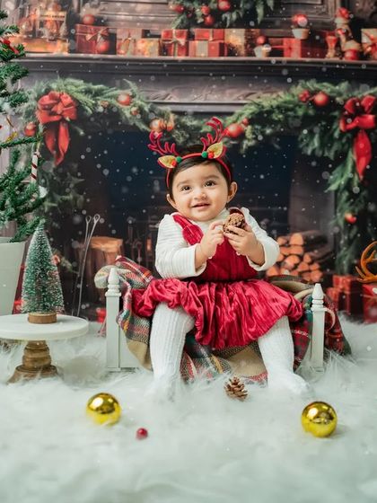 Holiday Sessions & Family Portraits photo 21