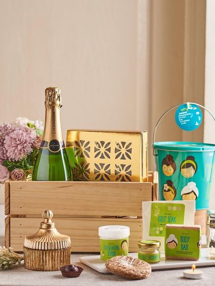 Dottedi - Wedding Gifting & Trousseau Packing Elegant Wedding & Couple Hampers photo 10