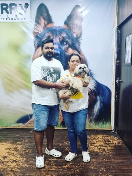 We were so happy to welcome Olive and her family to our store. Seeing our customers leave with a smile is the best part of our day.