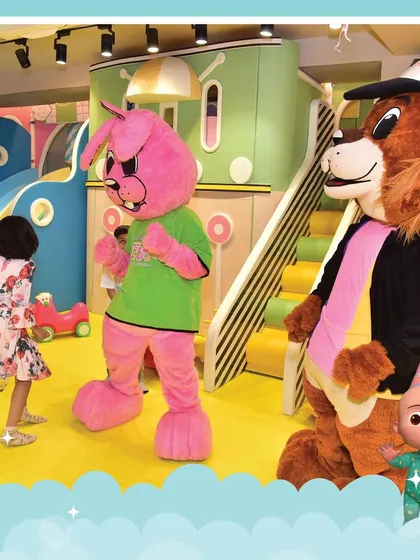 Our friendly mascots are ready to dance and play! Here, our custom characters interact with the kids during a Cocomelon-themed party, creating moments of pure joy and excitement.