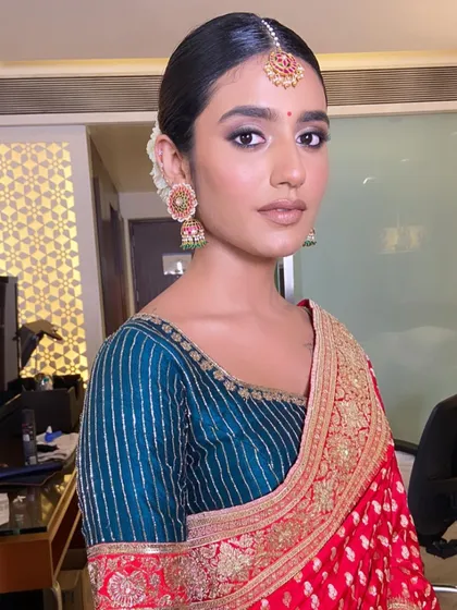 I had the honor of draping the beautiful actress Priya Varrier for the Filmfare South awards. This is the level of perfection and finish I bring to my professional draping work, and I teach the same principles in my classes for you.