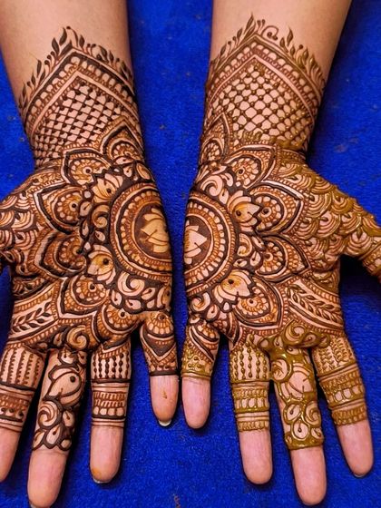 Shaikh Yasmeen - Bridal Mehendi Traditional Storytelling Mehendi photo 13