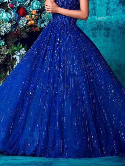 Dress Rental Buzz - Photoshoot Outfit Rental Party & Occasion Wear photo 5