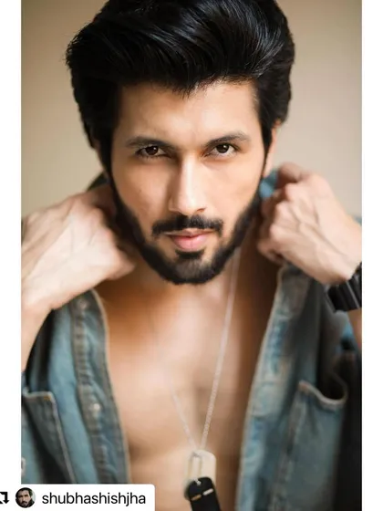 A great headshot of actor Shubhashish Jha, whom I had the pleasure of styling. His hair is styled with volume and texture for a classic leading-man look.