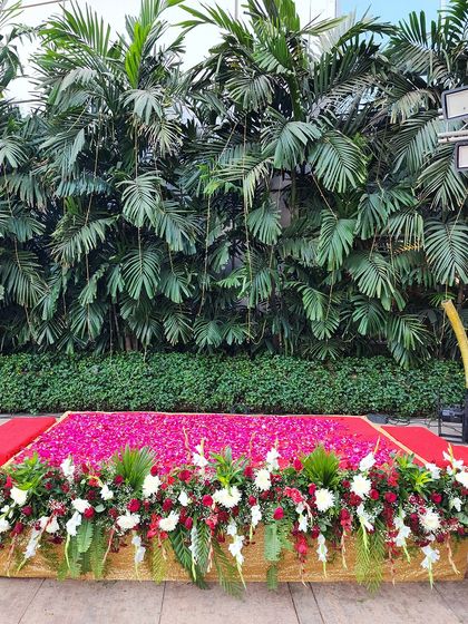 Intricate Decor Details photo 27