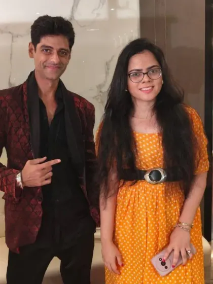 Another happy audience member from a Vashi event. It's a proud feeling when people enjoy the show so much that they want to capture the moment with me.