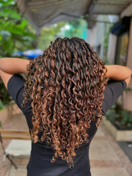 Letting these gorgeous curls live their best life. I gave them a fresh cut and a non-bleach color to define the pattern and add dimension. Look at that bounce. (No filter)