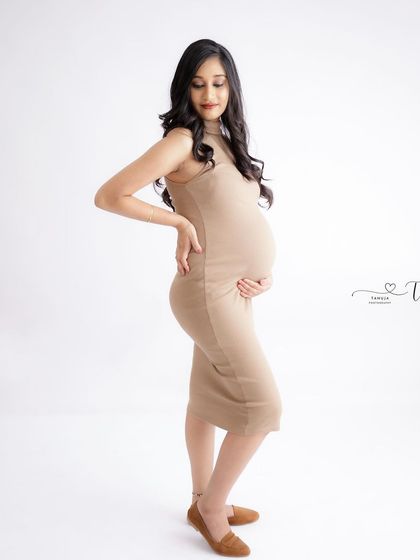 Solo Radiance: Portraits of the Mother-to-Be photo 177