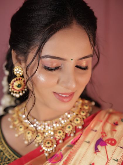 Learn with Roshni: Makeup Academy photo 49