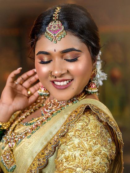 Deepika Makeup and Hair - Professional Makeup & Hair Academy My Signature: South Indian Bridal Artistry photo 30