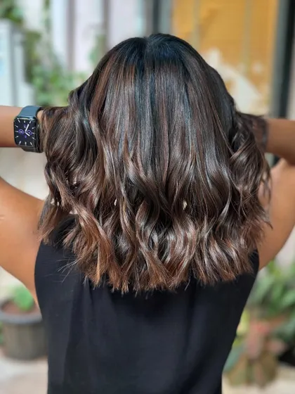 Rich espresso. A refreshing haircut and gorgeous brunette tones for a chic and sophisticated look. This is a non-bleach color. (No filter)