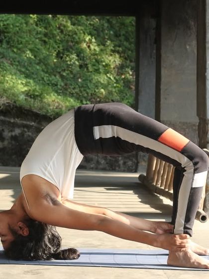 Saumya Mishra - Group & Private Yoga Classes Open Your Heart: A Guide to Backbends photo 10