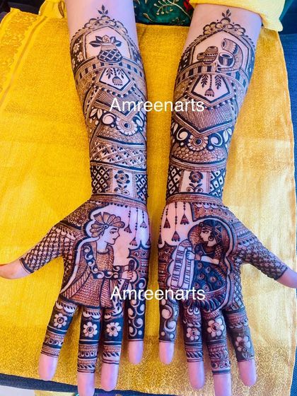 A classic bride and groom portrait design, rich with detail and traditional patterns, perfect for the quintessential Indian wedding.