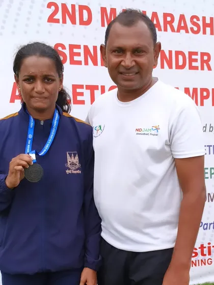 A proud moment with our athlete Divya Mokal, who won a state-level medal while training for the police force. Her success is a testament to our coaching methodology.