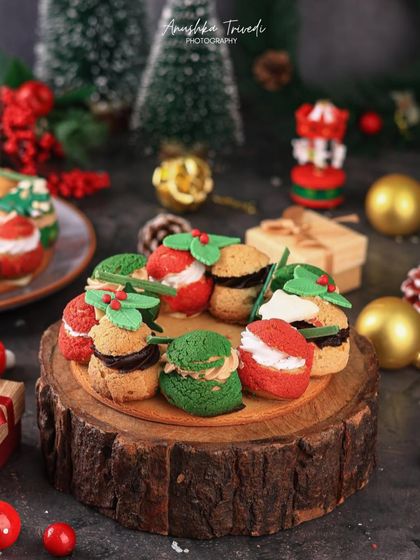 Christmas & Holiday Specials photo 13