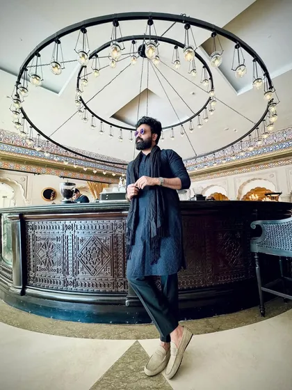 Look good, feel great. Posing at the beautiful Fairmont Jaipur before a wedding gig. The right atmosphere and a sharp look set the tone for a great night.