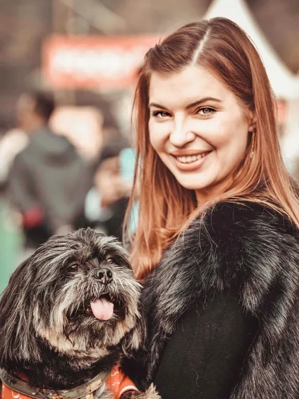This friendship is fur real. The connection between this beautiful woman and her fluffy Shih Tzu was so clear. My portraits aim to capture that warmth and the special bond that only pet parents understand.