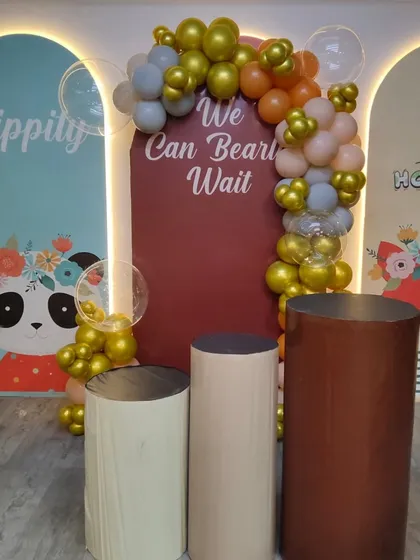 Another variation of our "We Can Bearly Wait" theme, this time with different backdrops and pedestals for a unique look.