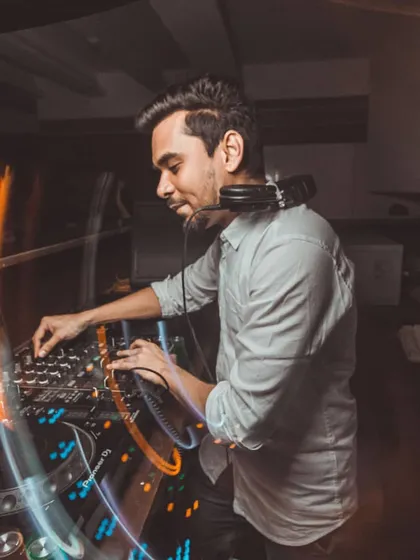 A long exposure shot capturing the movement and energy of a Saturday night desi vibes set. I focus on creating a dynamic and visually exciting experience.