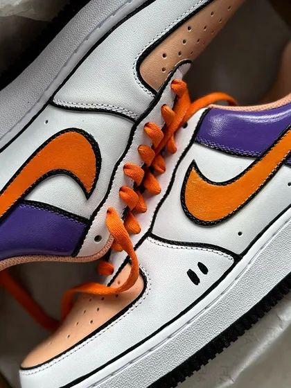 A close-up of the Dexter's Lab custom for Vir Das. The cartoon style with bold outlines looks so clean on the AF1 silhouette.
