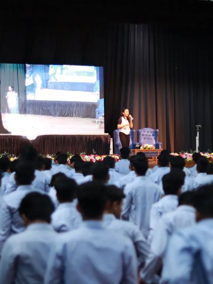 I am grateful to Yenopoya University for trusting me to introduce a "fitness management" course into their degree syllabus. This image shows me at a student orientation program, marking the successful completion of the first semester.