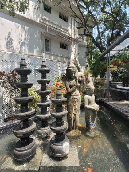 The water feature at Beruru, a result of close collaboration. This element adds a crucial sensory dimension to the retail experience, reflecting our belief in designing for all the senses.