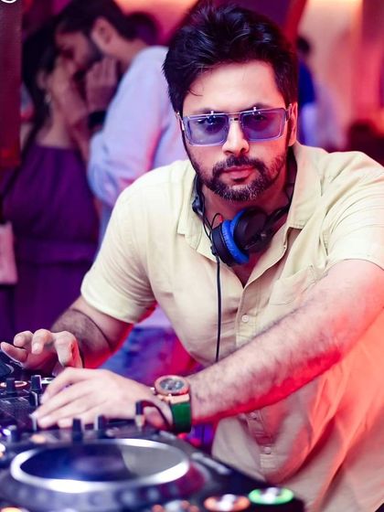 Some crazy, colorful, and cool vibes. This shot captures the fun and relaxed side of my personality before a gig.