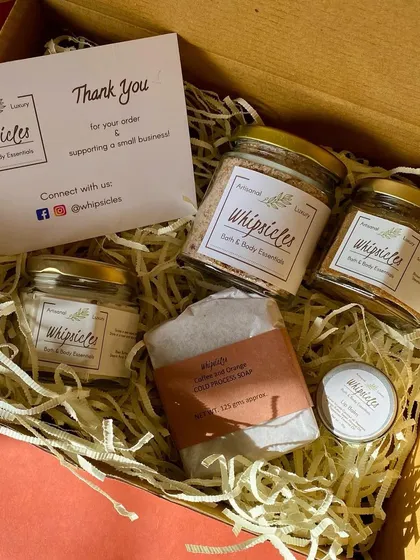 We believe self-care should be accessible to all. Our assorted bath and body gift boxes come in a variety of sizes and themes, all with sustainable packaging.