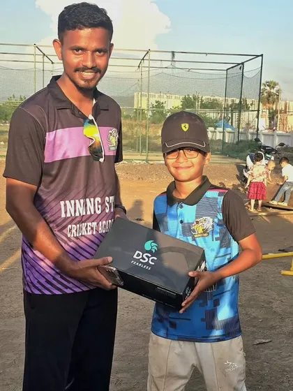 Presenting the award for the 'Best Bowler of the Tournament'. His ability to take crucial wickets under pressure was outstanding. A well-deserved recognition for his efforts.