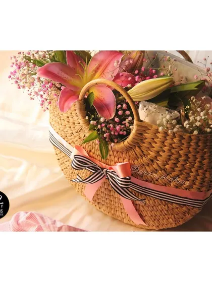 I was so thrilled to create this gorgeous floral basket hamper for Sonam Kapoor to celebrate the arrival of her baby, Vayu.