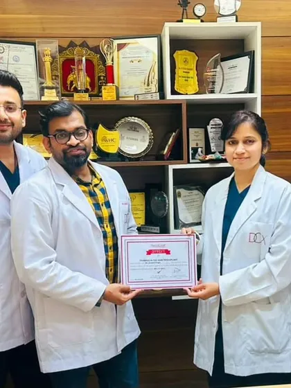 Dr. Asmita Singh receives her certificate after completing her hands-on hair transplant training. We are committed to nurturing the next generation of surgeons.