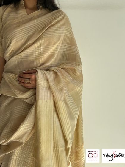 A close-up of a Karghewale Maheshwari saree, now available on Rangsutra. The blend of silk, cotton, and zari gives it a luxurious feel and beautiful drape.