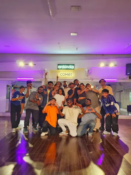 The crew from the Pradeep x Varsha collab class, full of hip-hop energy.